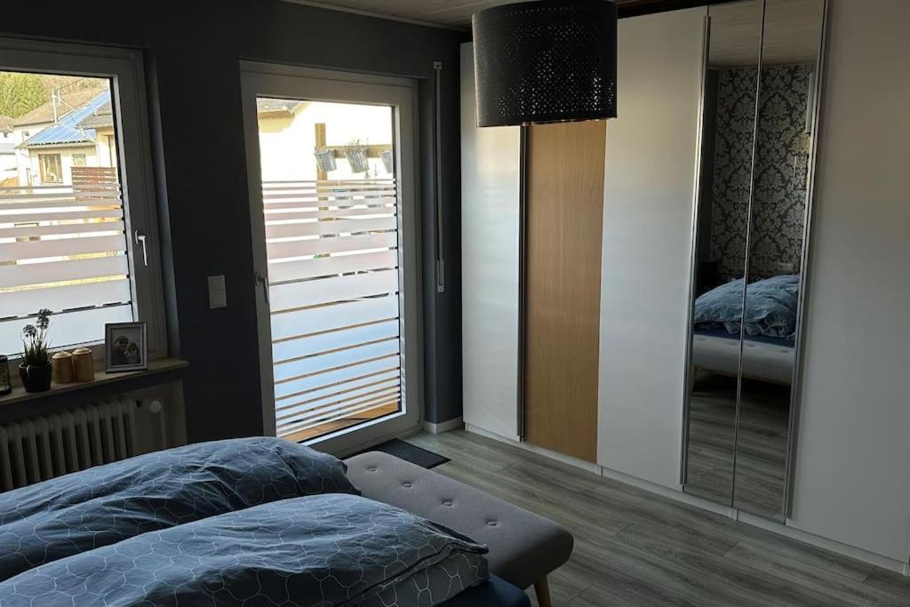 Moderne Ferienwohnung Im Herzen Des Nationalparks Hellenthal Bagian luar foto